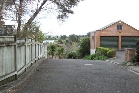 Photo of property in 16b Del Mar Place, Merrilands, New Plymouth, 4312