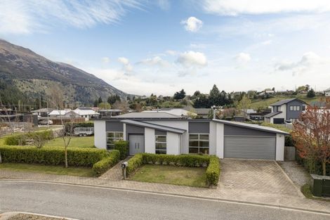 Photo of property in 13 Timsfield Drive, Lake Hawea, Wanaka, 9382