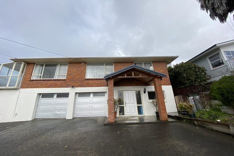 Photo of property in 165 Coronation Road, Hillcrest, Auckland, 0627