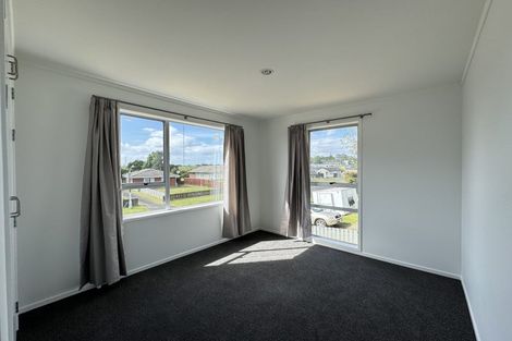 Photo of property in 8 Kopi Place, Massey, Auckland, 0614