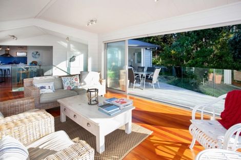 Photo of property in 14 Panorama Avenue, Paihia, 0200