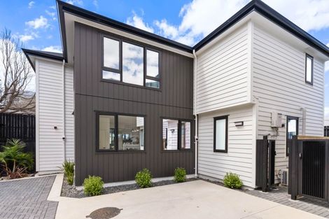 Photo of property in 1b Altair Place, Windsor Park, Auckland, 0632