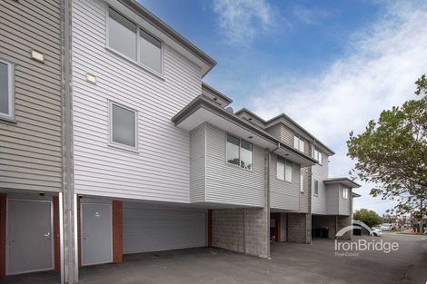 Photo of property in 172d Edgeware Road, Edgeware, Christchurch, 8013