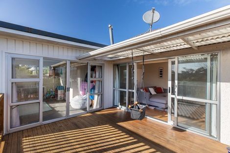 Photo of property in 1/16 Evans Road, Glen Eden, Auckland, 0602