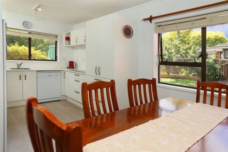Photo of property in 2/104 Rathgar Road, Henderson, Auckland, 0610