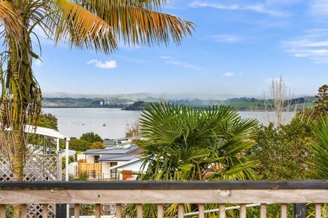 Photo of property in 4 Montague Place, Onerahi, Whangarei, 0110