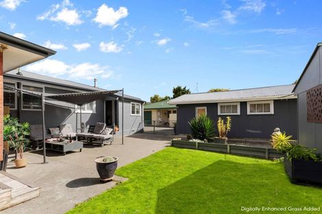 Photo of property in 24 Windsor Street, Terrace End, Palmerston North, 4410