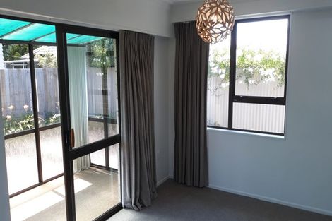 Photo of property in 4 Corfe Street, Ilam, Christchurch, 8041