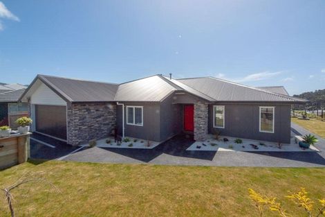 Photo of property in 35 Margaret Shields Avenue, Aotea, Porirua, 5024