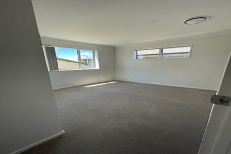 Photo of property in 30a Sorrel Crescent, Bucklands Beach, Auckland, 2012