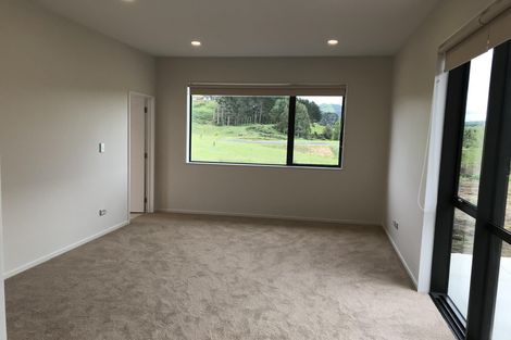 Photo of property in 13 Mclachlan Way, Pokeno, 2471