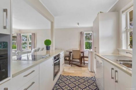 Photo of property in 60 Cobham Crescent, Kelston, Auckland, 0602