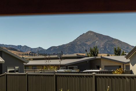 Photo of property in 11 Marbleleaf Lane, Albert Town, Wanaka, 9305
