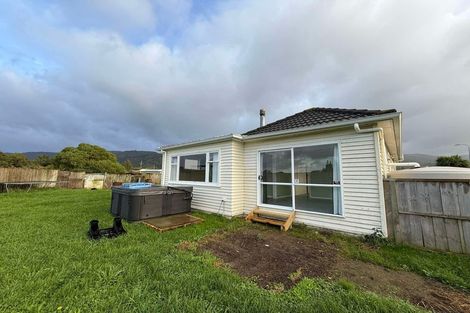 Photo of property in 6 Colonel Place, Featherston, 5710