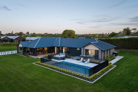 Photo of property in 1 Waimanu Lane, Bethlehem, Tauranga, 3110