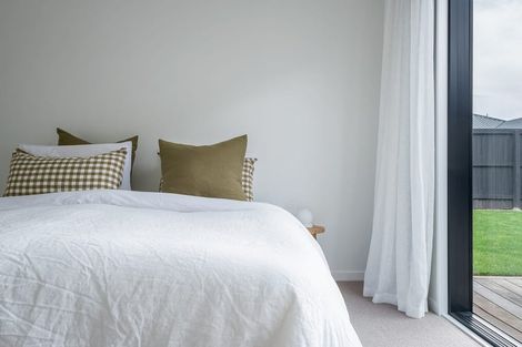 Photo of property in 17 Blue Jacket Drive, Halswell, Christchurch, 8025