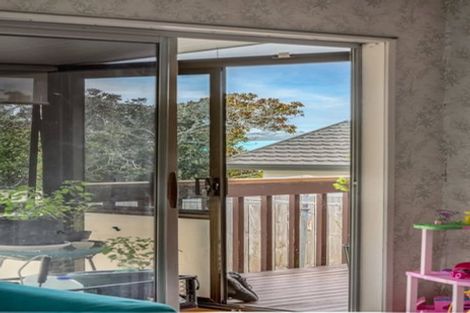 Photo of property in 46 Advene Road, Cockle Bay, Auckland, 2014