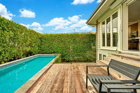 Photo of property in 60 Hamilton Road, Herne Bay, Auckland, 1011