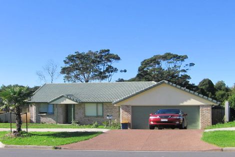 Photo of property in 52 San Valentino Drive, Henderson, Auckland, 0612