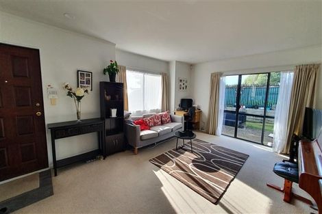 Photo of property in 1/520 Don Buck Road, Westgate, Auckland, 0614
