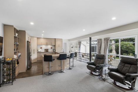 Photo of property in 33 Glenburn Place, Avonhead, Christchurch, 8042