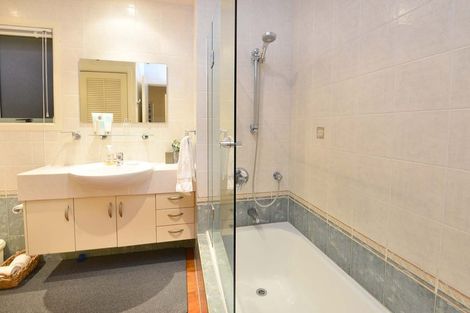 Photo of property in 1/26 Fenwick Avenue, Milford, Auckland, 0620