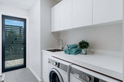 Photo of property in 8 Kokako Lane, Jacks Point, Queenstown, 9371