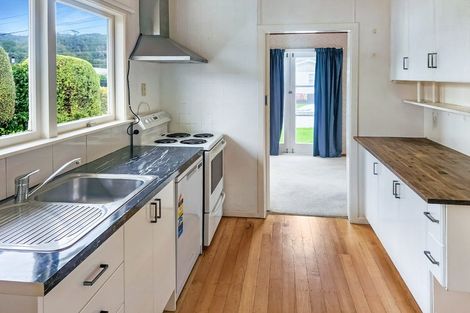 Photo of property in 30 Karamu Crescent, Wainuiomata, Lower Hutt, 5014