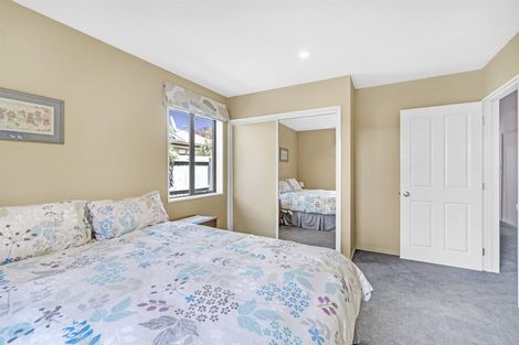 Photo of property in 12 Highwood Lane, Burnside, Christchurch, 8053