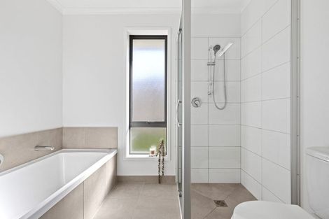 Photo of property in 11 Parton Road, Pukekohe, 2120