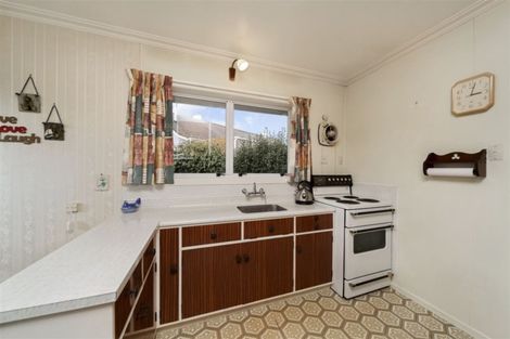 Photo of property in 14 Davidson Street, Hawera, 4610