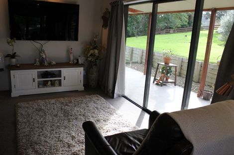 Photo of property in 388 Pine Valley Road, Dairy Flat, Silverdale, 0992