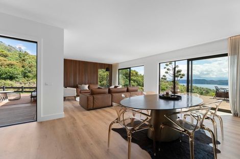 Photo of property in 11 Sparrowhawk Way, Kinloch, Taupo, 3377