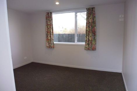Photo of property in 8 Woodgrove Avenue, North New Brighton, Christchurch, 8083