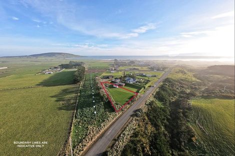 Photo of property in 70 Dover Street, Orepuki, Riverton, 9881