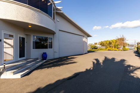 Photo of property in 50 Whiteley Street, Moturoa, New Plymouth, 4310