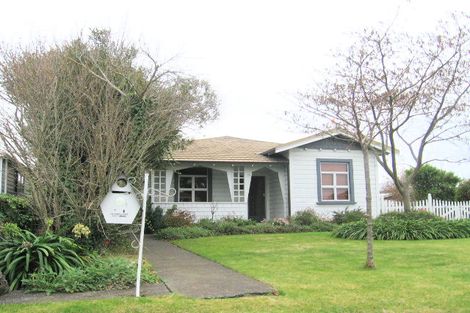 Photo of property in 76 Meeanee Road, Taradale, Napier, 4112