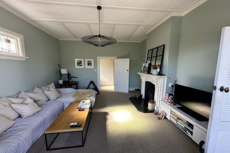 Photo of property in 14 Enfield Road, Hospital Hill, Napier, 4110