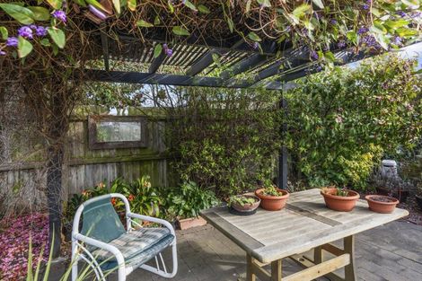 Photo of property in 24 Hounslow Street, Ilam, Christchurch, 8041