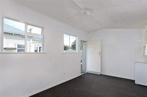 Photo of property in 38 Kirkcaldy Street, South Dunedin, Dunedin, 9012