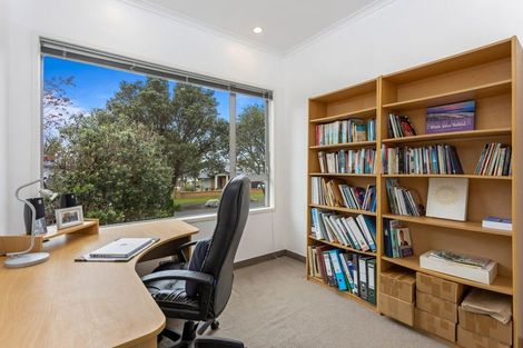 Photo of property in 88 Grovenor Drive, Orewa, 0931