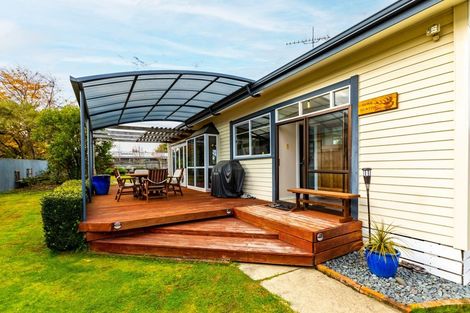 Photo of property in 16 Goodger Street, Waipukurau, 4200