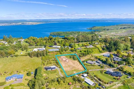 Photo of property in 2/142 Mapara Road, Acacia Bay, Taupo, 3385