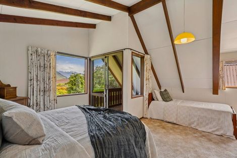 Photo of property in 197 Beacon Point Road, Wanaka, 9305