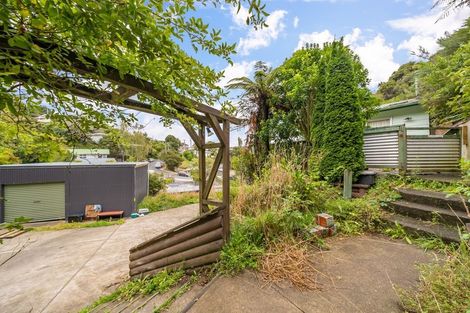 Photo of property in 15 John Street, Stokes Valley, Lower Hutt, 5019