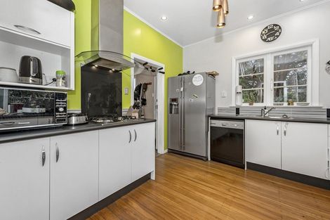 Photo of property in 36 Forest Lake Road, Forest Lake, Hamilton, 3200