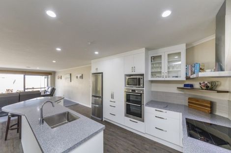 Photo of property in 4 Virginia Grove, Milson, Palmerston North, 4414