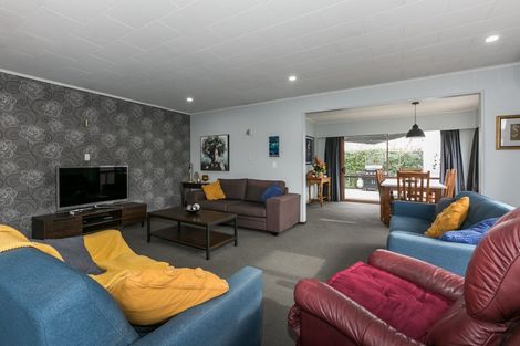 Photo of property in 4 Laurent Place, Greenmeadows, Napier, 4112