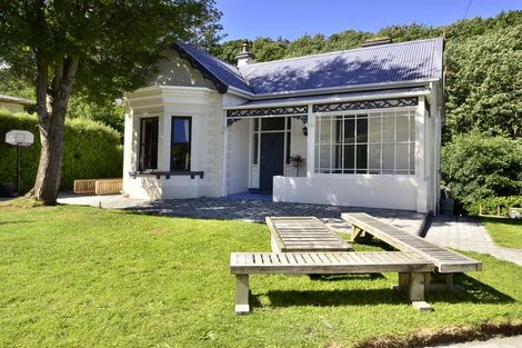 Photo of property in 75 Glen Road, The Glen, Dunedin, 9011