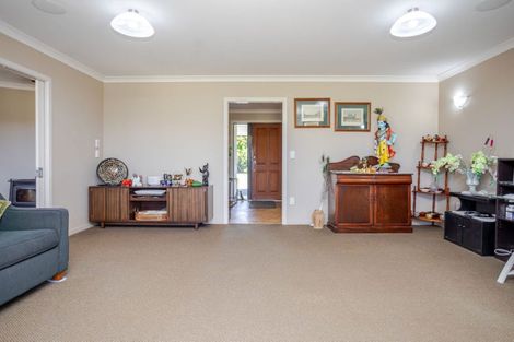 Photo of property in 152 Aerodrome Road, Dannevirke, 4972
